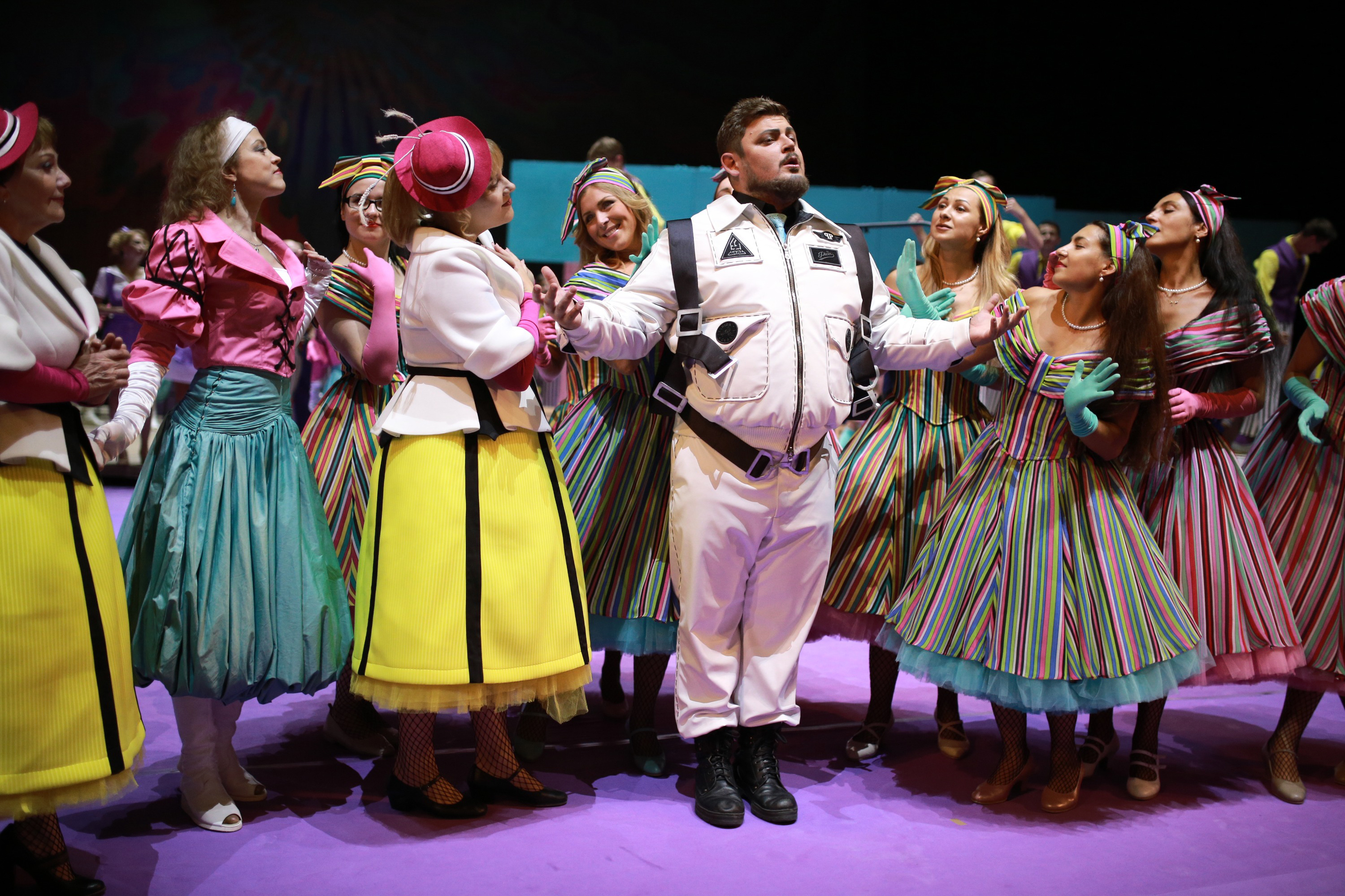 «Любовный напиток» – по ту сторону занавеса - НОВАТ - фото №12